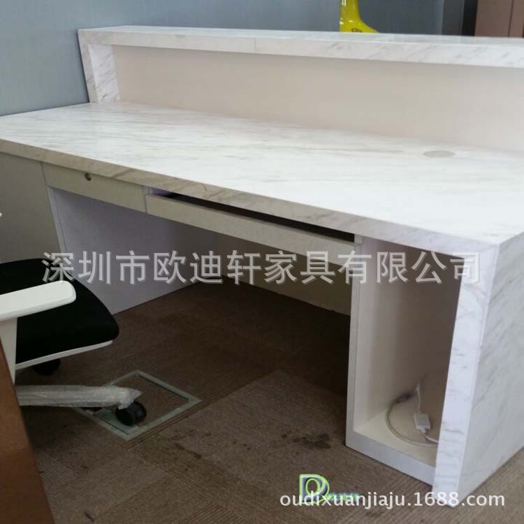 匠心定制，品質之選 人造石與大理石臺面的一站式解決方案